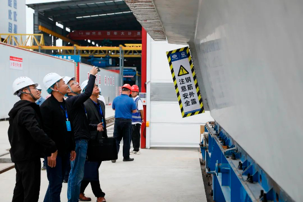 頻頻閃耀行業(yè)觀摩會，五新引領(lǐng)高速公路建設(shè)智能化浪潮！