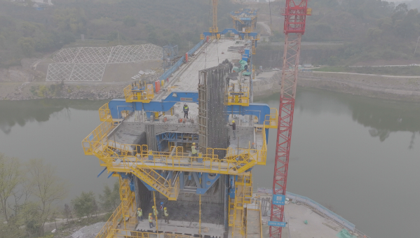 突破行業(yè)難題 | 五新智能懸臂造橋機(jī)開啟鋼筋籠整體吊裝技術(shù)革命！